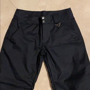 Oakley women’s black snowboard/ski pants